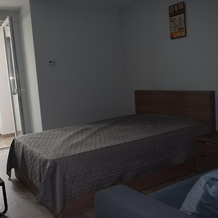 Apartament Palatul De Justitie Rhbm บายามาเร ภายนอก รูปภาพ